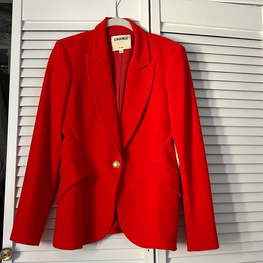 L’Agence Single-Button Blazer
